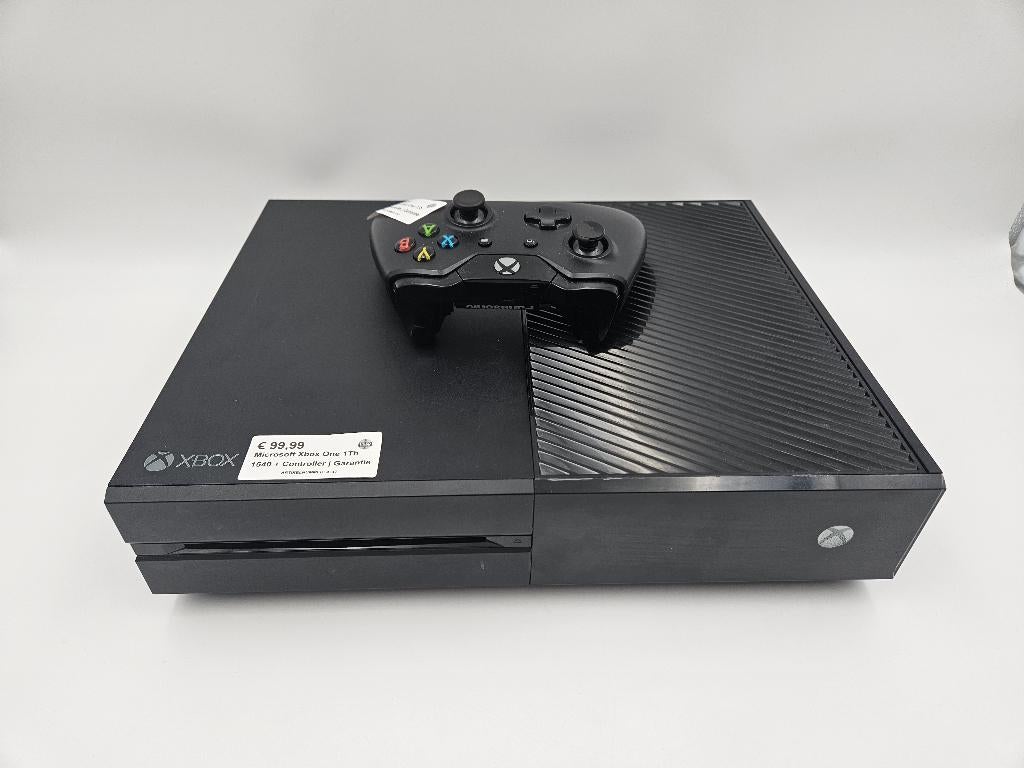 Microsoft Xbox One 1Tb 1540 + Controller | Garantie, Spelcomputers en Games, Spelcomputers | Xbox One, Zo goed als nieuw, Xbox One