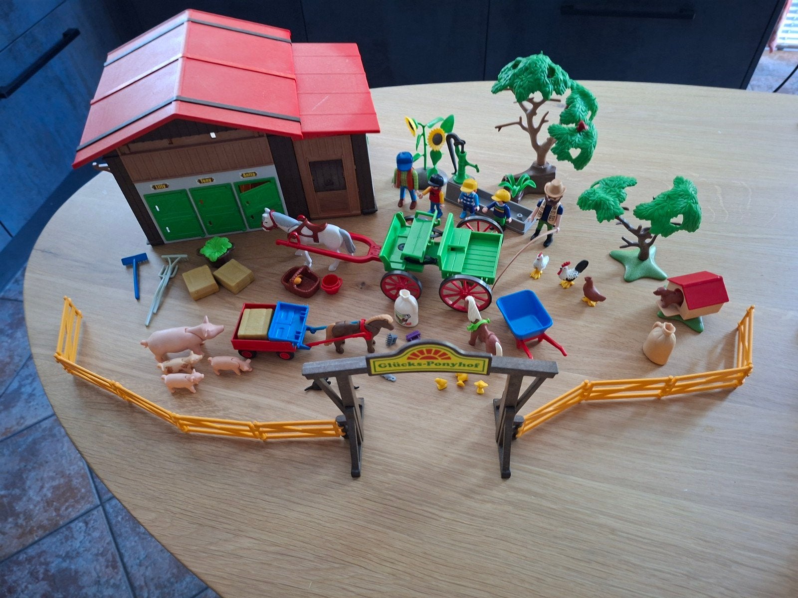Playmobil ponyhof 4069 Dieren en Voertuigen, Ophalen of Verzenden, Gebruikt