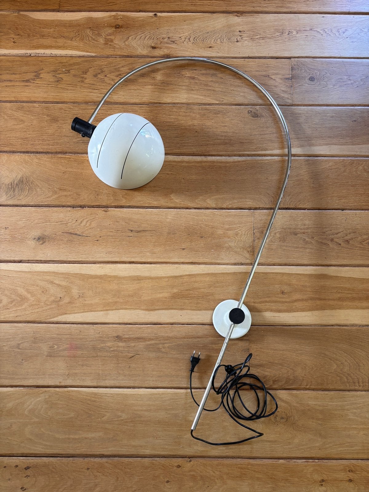 Vintage wandlamp Joe Colombo Oluce stijl 60’s Italiaans, Ophalen, Gebruikt, Met schakelaar, E27 (groot)