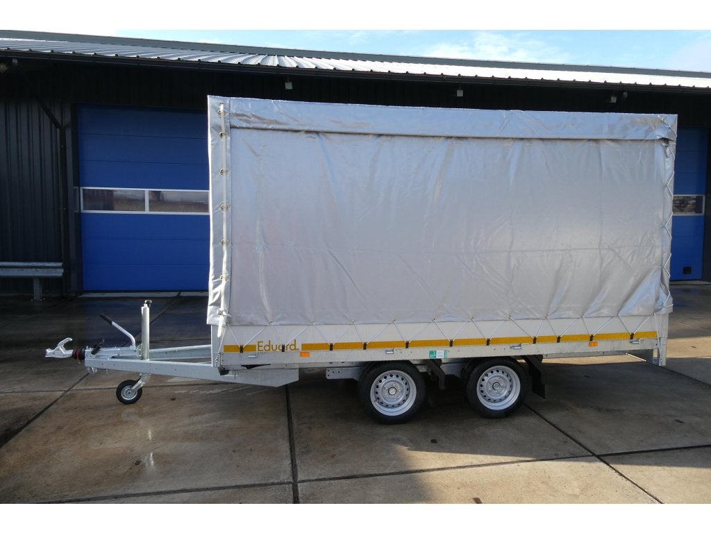 Bij Eemsned een Eduard Huifaanhangwagen afm 350 x 180, Nieuw