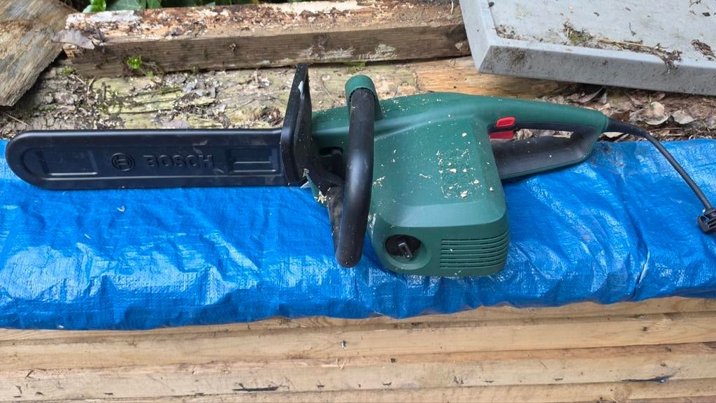 Bosch UniversalChain 35 elektrische kettingzaag, Tuin en Terras, Hand-tuingereedschap, Ophalen, Zo goed als nieuw, Bosch