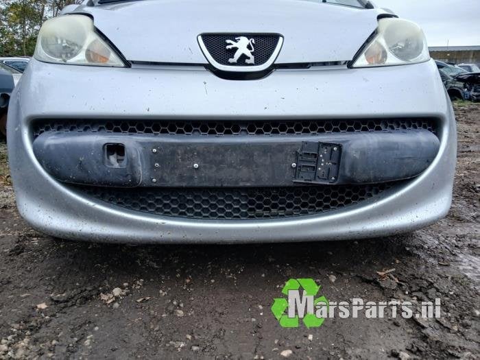 Voorbumper van een Peugeot 107 (KTB), Gebruikt, -, -, Ophalen of Verzenden