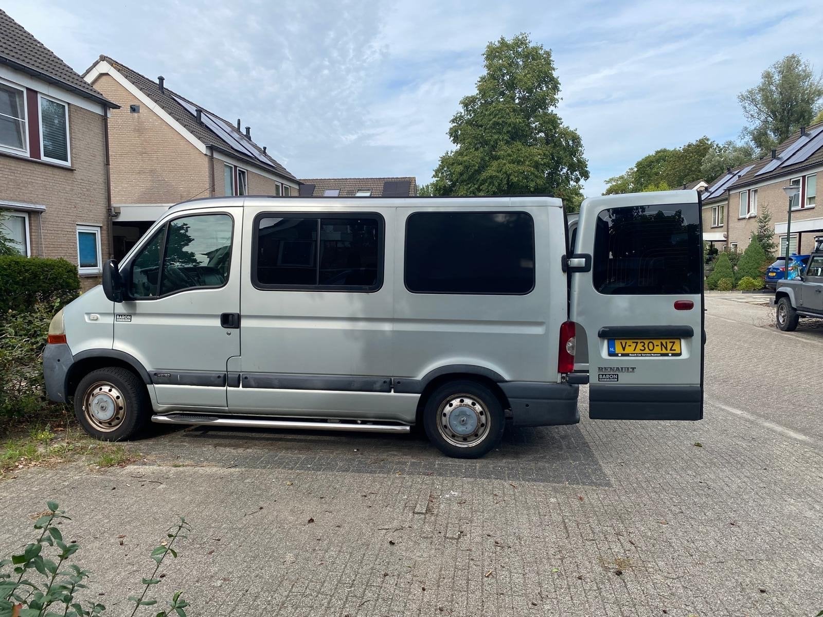 Renault Master 2.5 dCi Rolstoelbus 4+1 – Elektrische lift, 2145 kg, Diesel, Particulier, Te koop