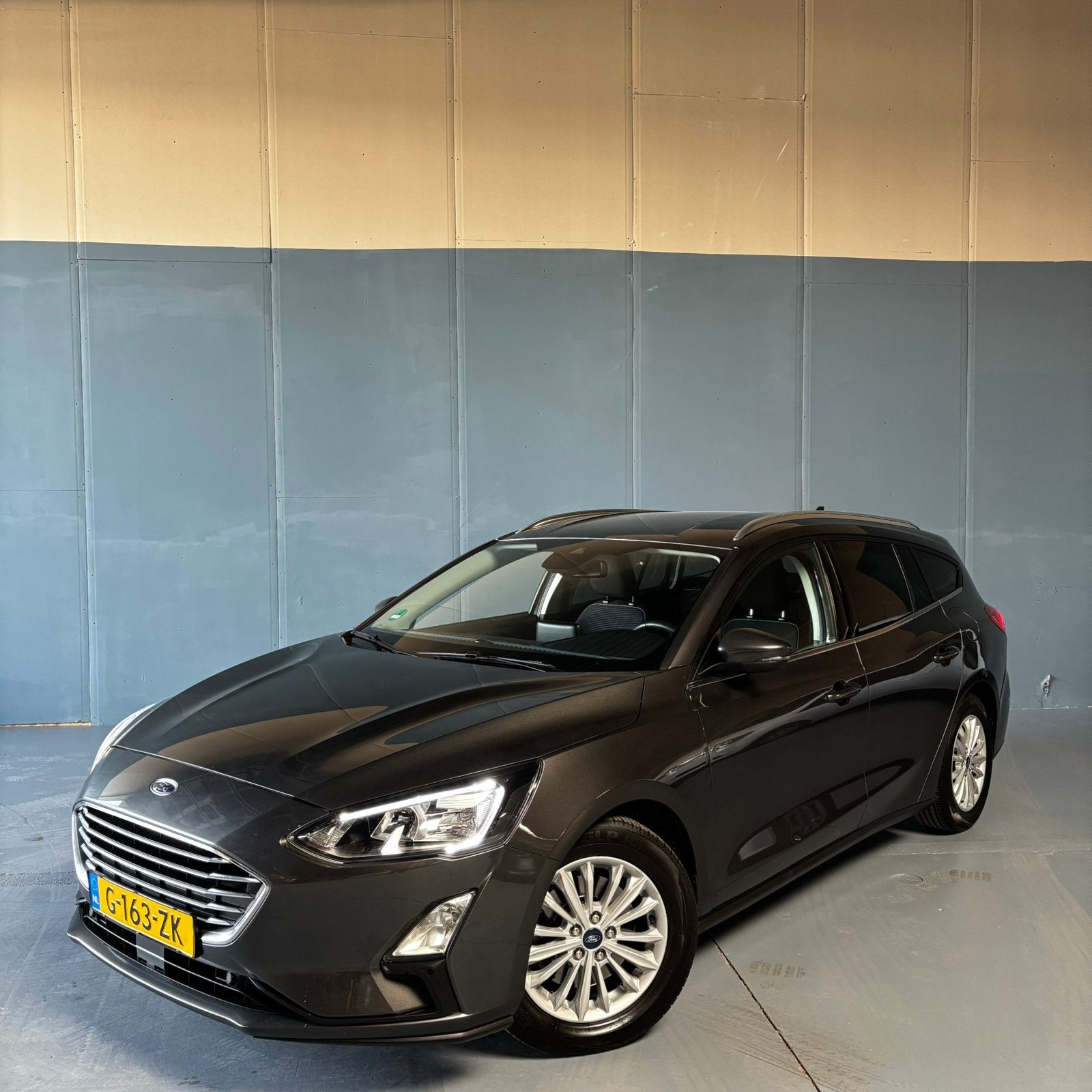 Ford Focus 1.5 Ecoblue 120pk 2019 Grijs, Auto's, Ford, Bedrijf, Focus, ABS, Achteruitrijcamera, Airbags, Airconditioning, Android Auto