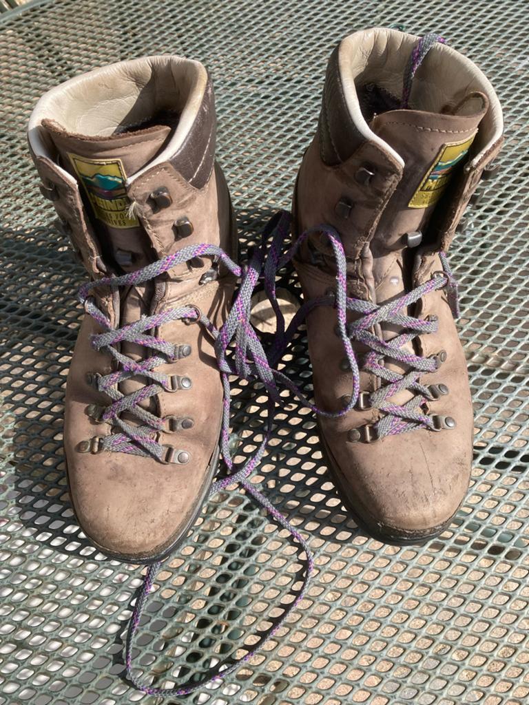 Meindl waterdichte bergschoenen maat 43.5-44 (9.5), Ophalen of Verzenden, Zo goed als nieuw, Schoenen