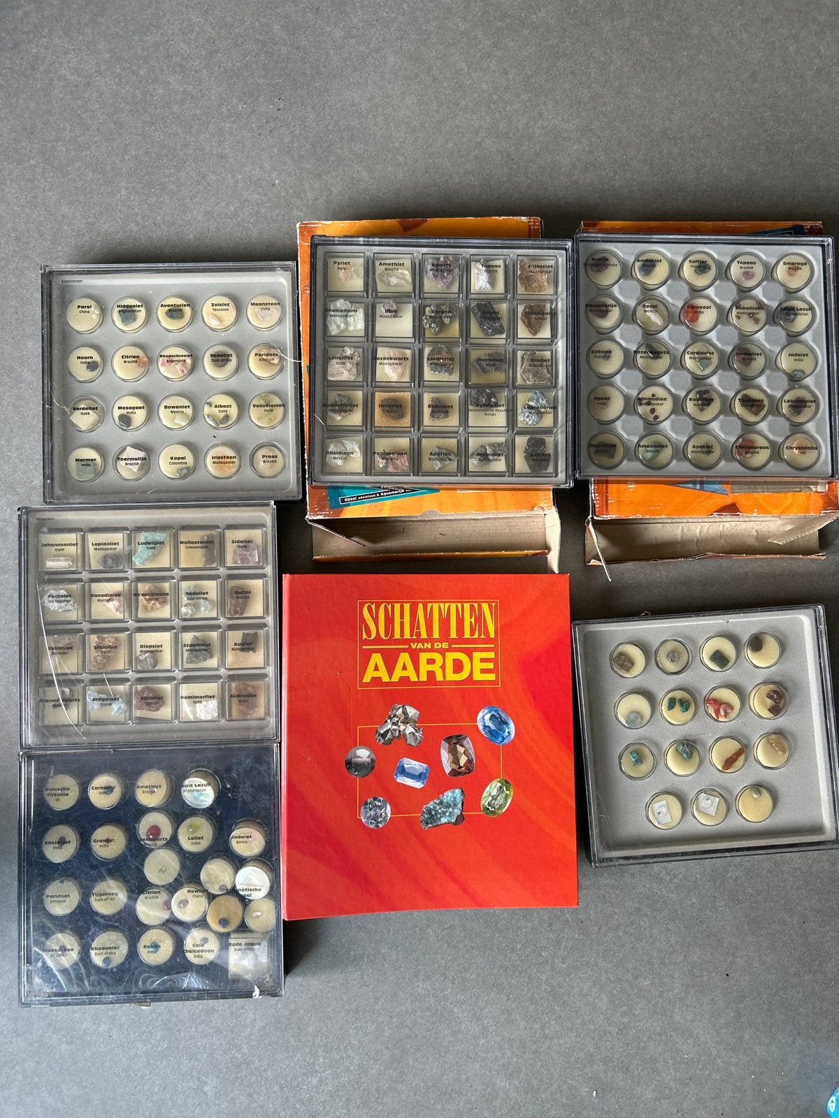 Schatten van de Aarde: Complete Mineralen- en Edelstenencoll, Ophalen, Mineraal