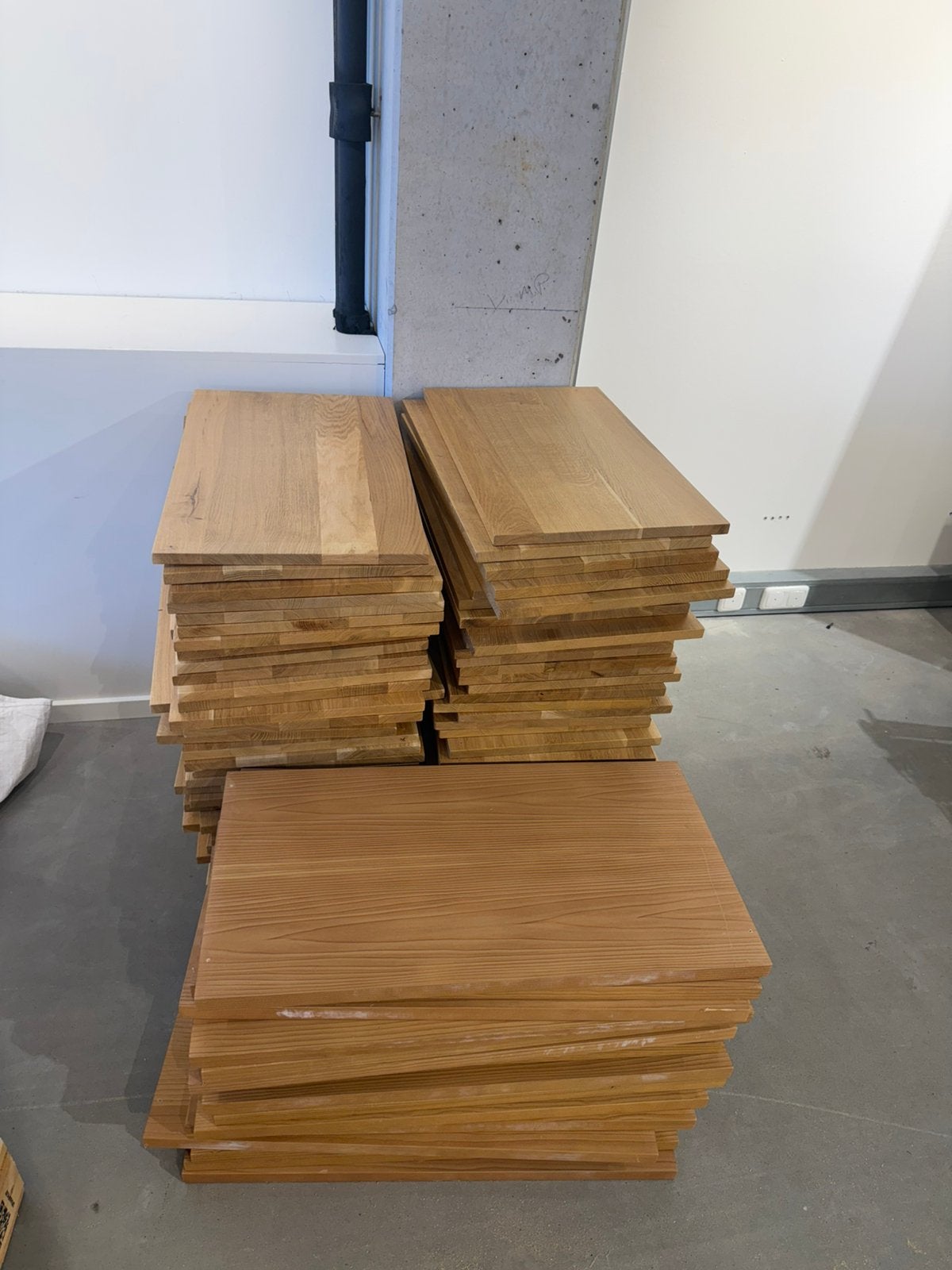 Planken eikenhoud (top kwaliteit) (verkoop prijs=per plank, Doe-het-zelf en Verbouw, Ophalen, Minder dan 25 mm, Zo goed als nieuw