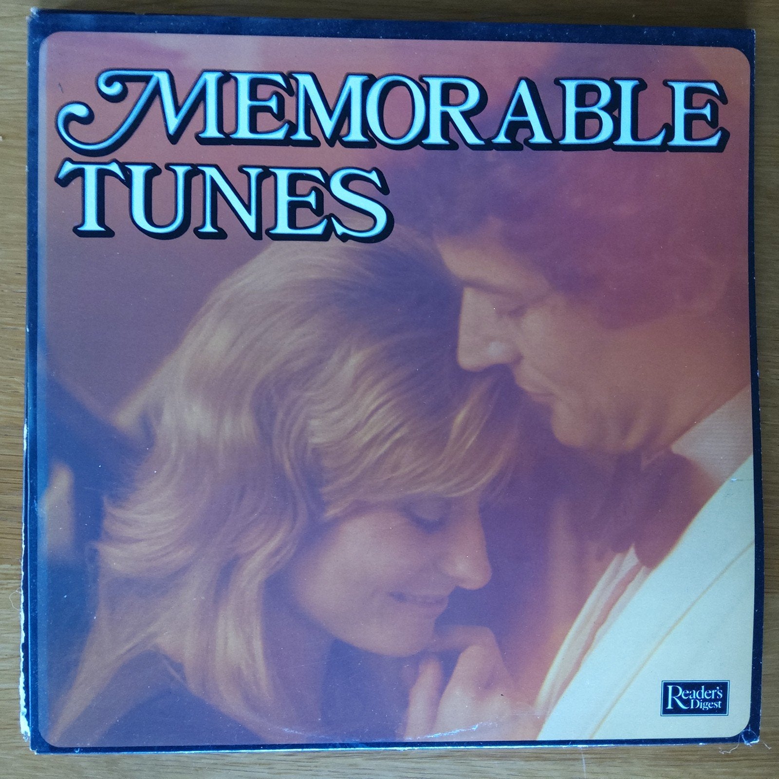 Memorable Tunes - Reader's Digest (CD), Gebruikt, Pop, Ophalen of Verzenden, Inclusief boekje