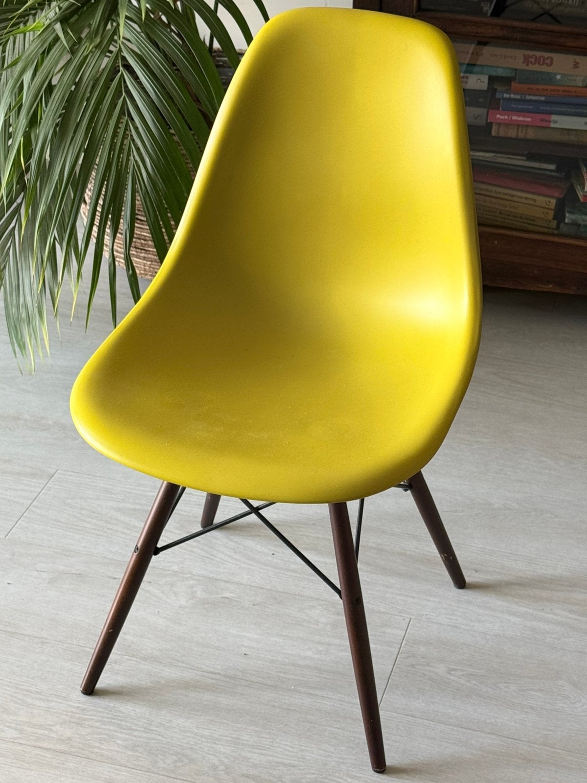 Vitra eetkamerstoel, geel, originele Vitra, Ophalen, Kunststof, Overige kleuren, Zo goed als nieuw