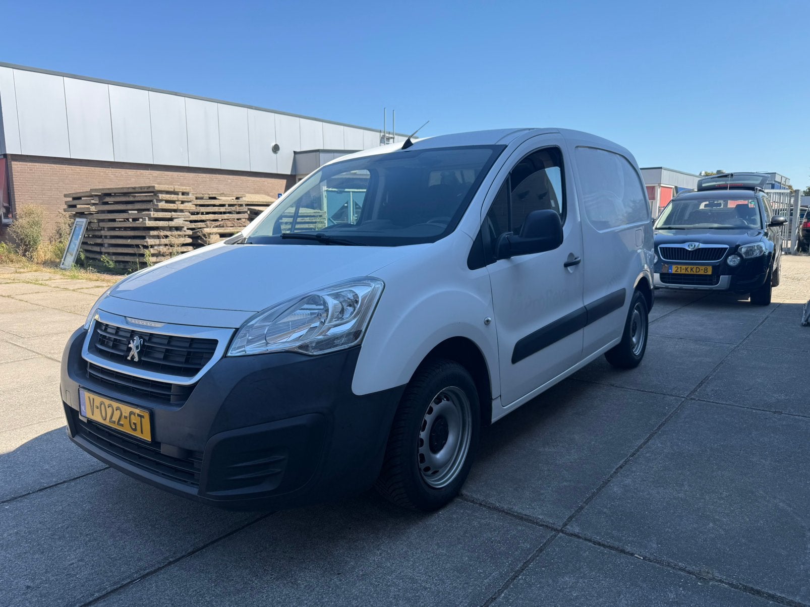 Peugeot Partner 1.6 HDI /2017/nap/marge/euro 6, 74 pk, 680 kg, 4 cilinders, 23 km/l