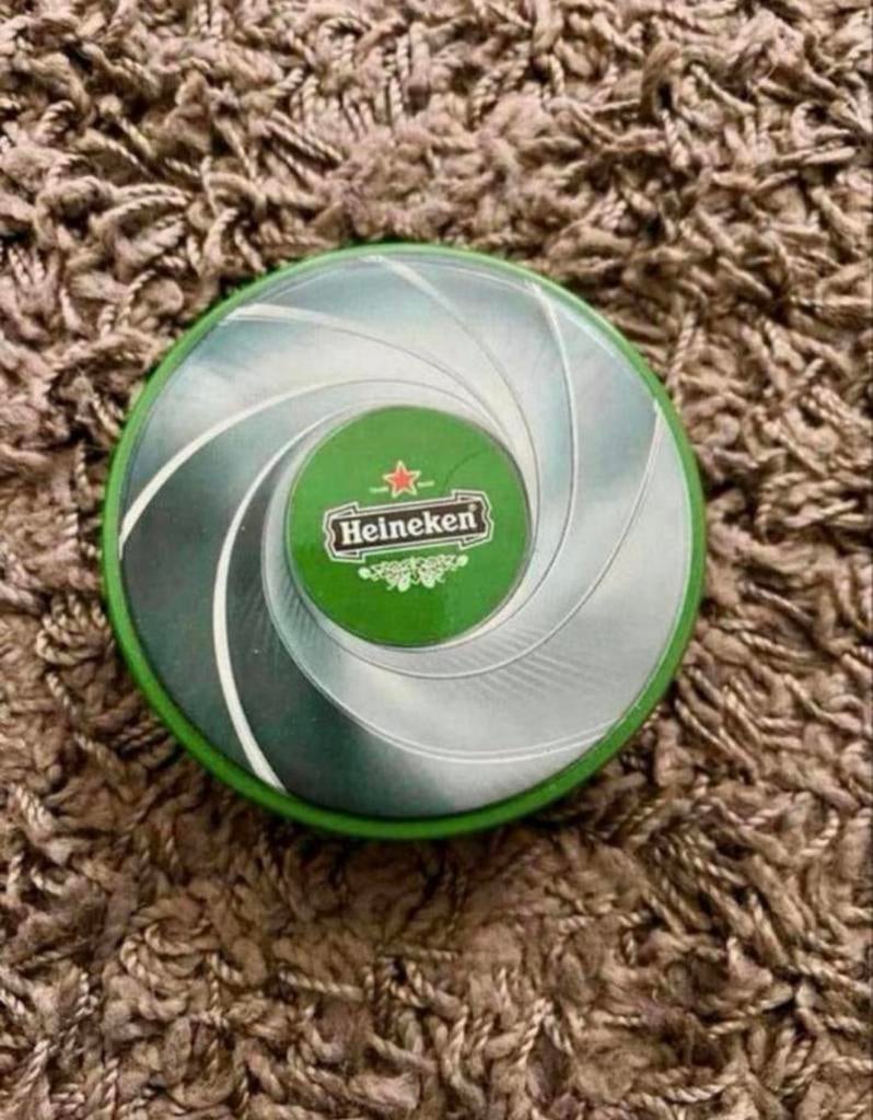 Onderzetters James Bond / Heineken, Ophalen of Verzenden, Zo goed als nieuw, Viltje(s), Heineken