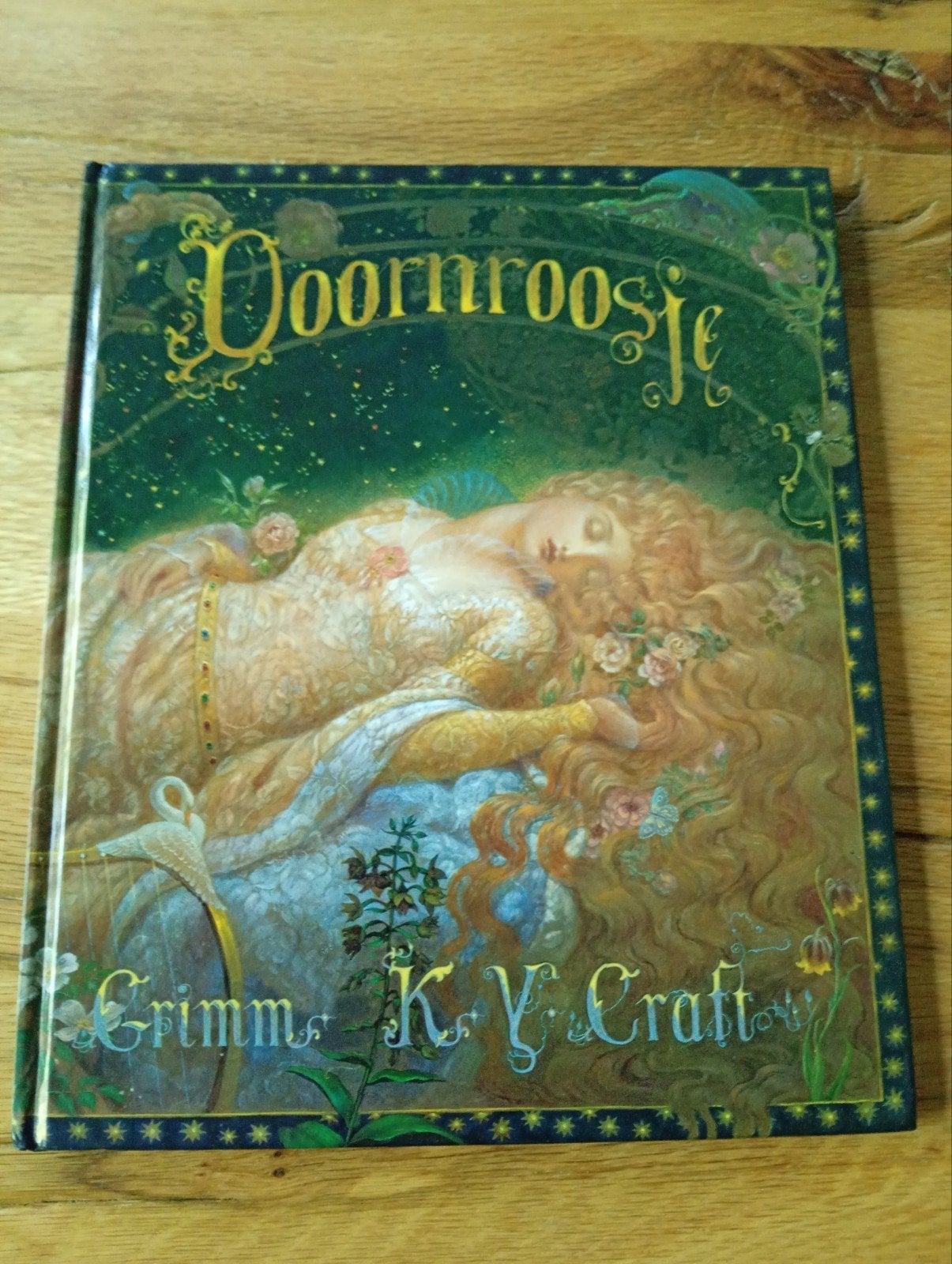Doornroosje - Grimm & K.Y. Craft (Geïllustreerd), Boeken, Sprookjes en Fabels, Ophalen of Verzenden, Zo goed als nieuw, Grimm & K.Y. Craft