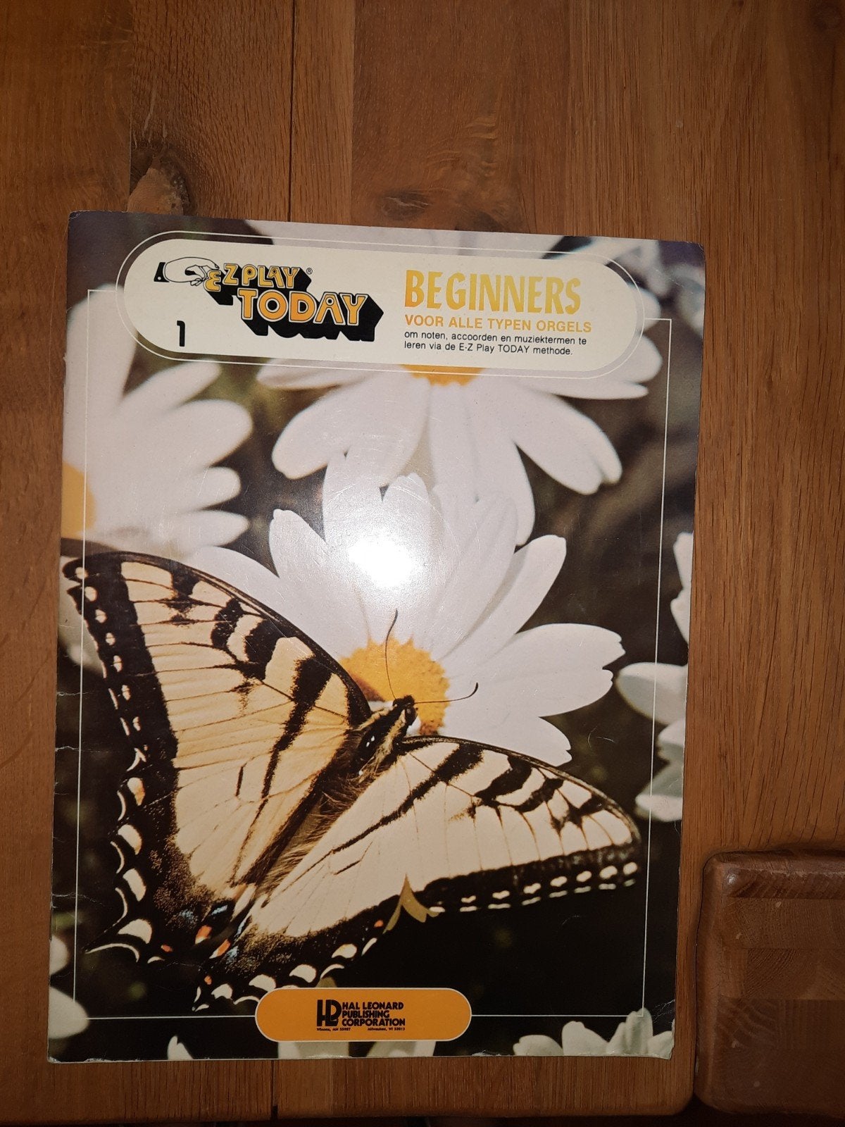 lesboek orgel etc: EZ-play today 1, grote noten met letters, Muziek en Instrumenten, Orgel, Gebruikt, Klassiek, Les of Cursus