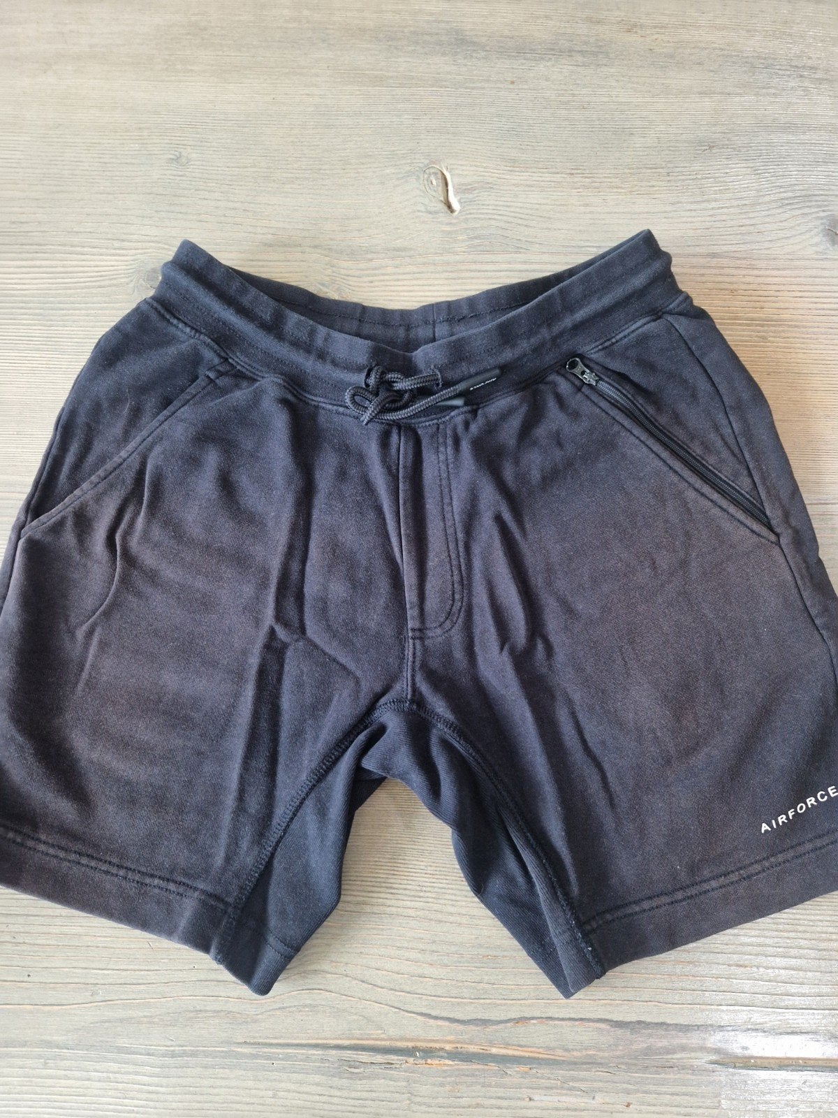 Airforce Zwarte Sweatshorts Maat S, Ophalen of Verzenden, Zo goed als nieuw, Airforce, Jongen