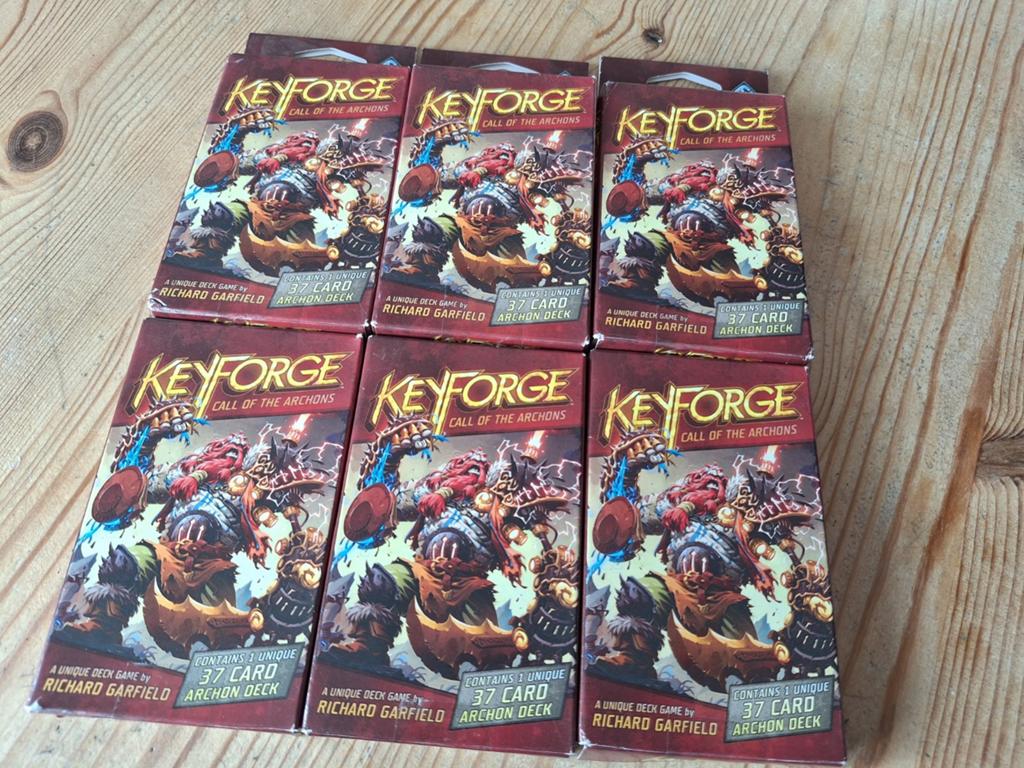 Keyforge - Call of the Archons, Ophalen of Verzenden, Zo goed als nieuw