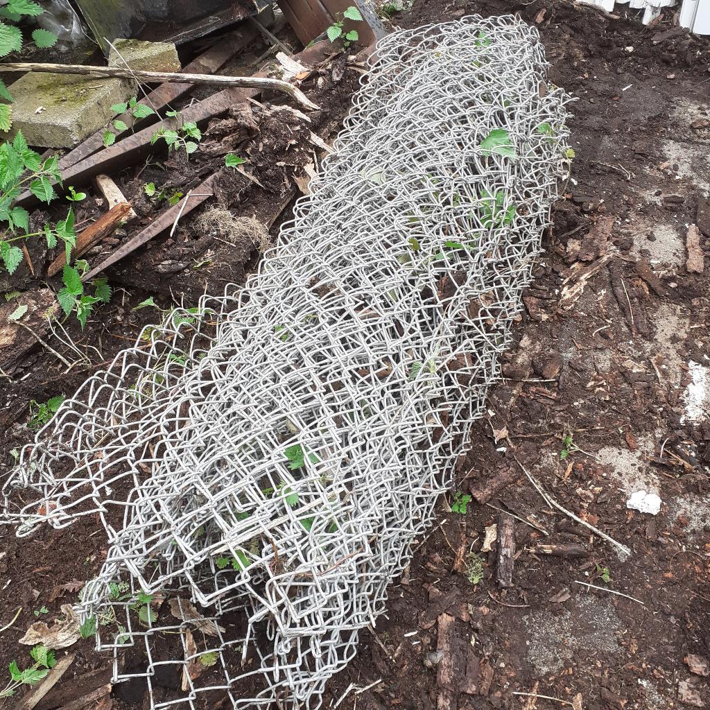 gratis afhalen gaas, 1,5m hoog, ca 10m lang geplastificeerd, Tuin en Terras, Gaas en Draad, Ophalen, Gebruikt, Minder dan 10 meter