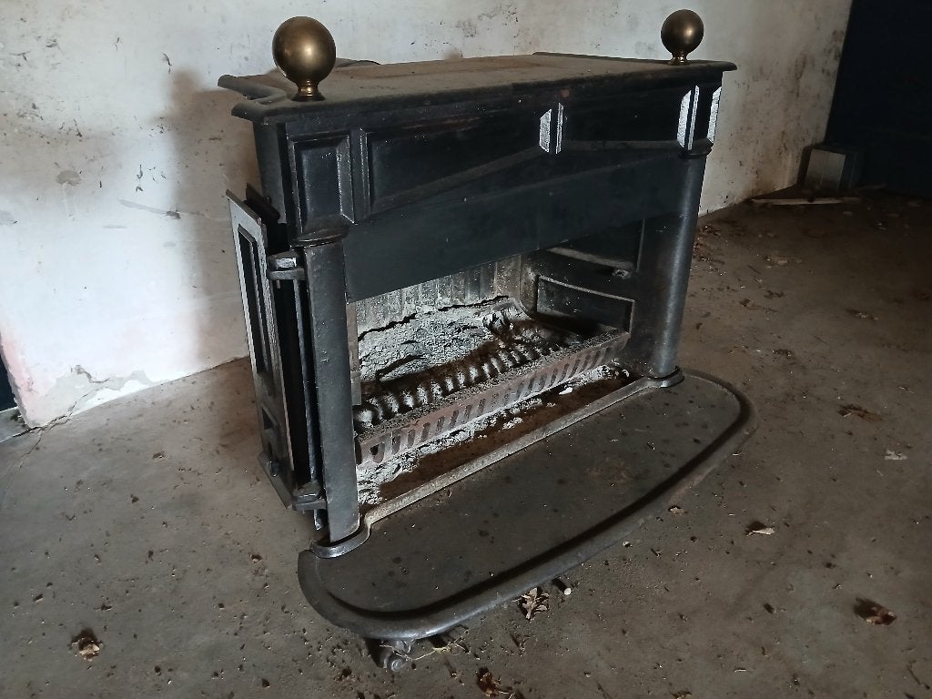 Franklin Houtkachel  uit het Koetshuis van Kasteel Renswoude, Ophalen, Gebruikt, Vrijstaande haard, Houthaard