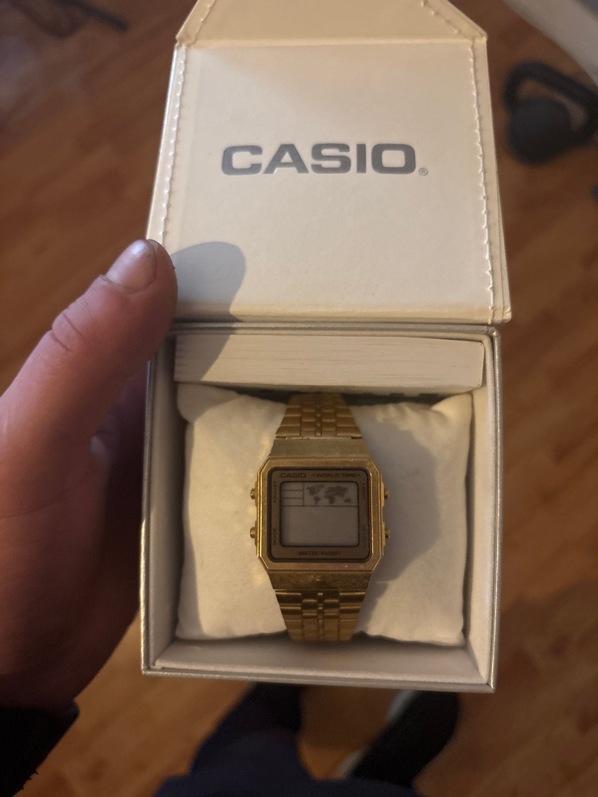 Casio World Time Horloge Goudkleurig in Doos, Sieraden, Tassen en Uiterlijk, Horloges | Heren, Zo goed als nieuw, Polshorloge