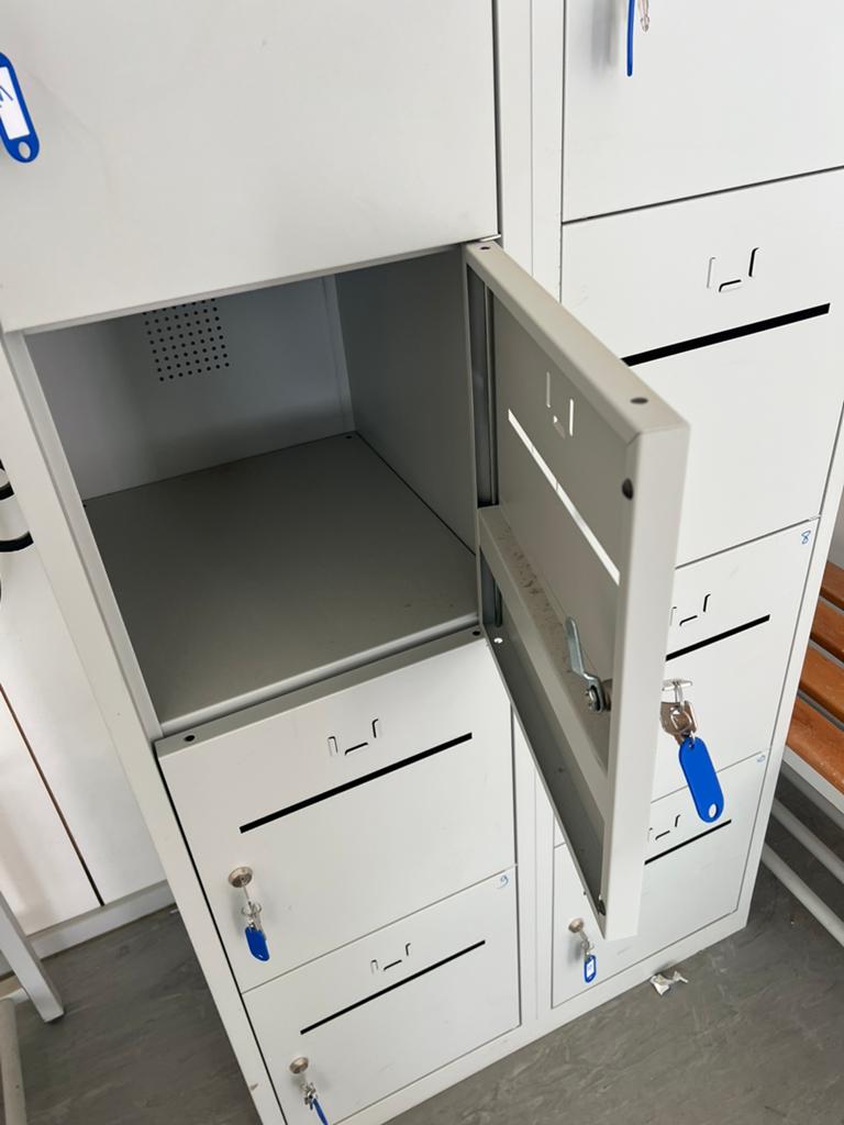 Lockerkast / kluisjes | 3 stuks, Ophalen of Verzenden, Zo goed als nieuw