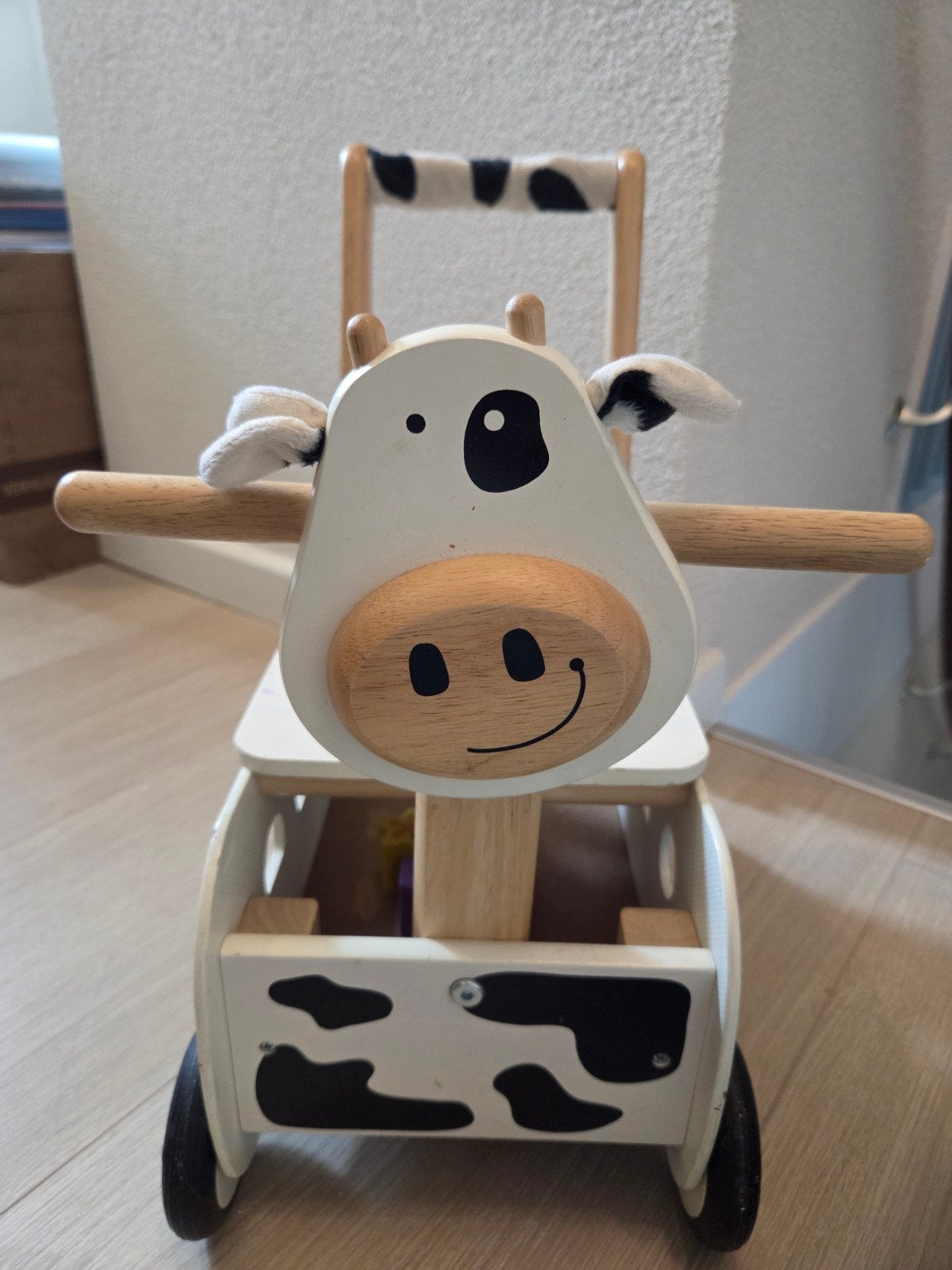 Houten loopwagen koe met vormensorteerder - I'm Toy, Kinderen en Baby's, Ophalen, Gebruikt, Rij- of Hobbelspeelgoed