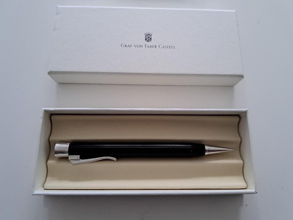 Graf von Faber-Castell Intuition Fluted Black Vulpotlood, Verzamelen, Pennenverzamelingen, Overige merken, Vulpotlood, Met doosje