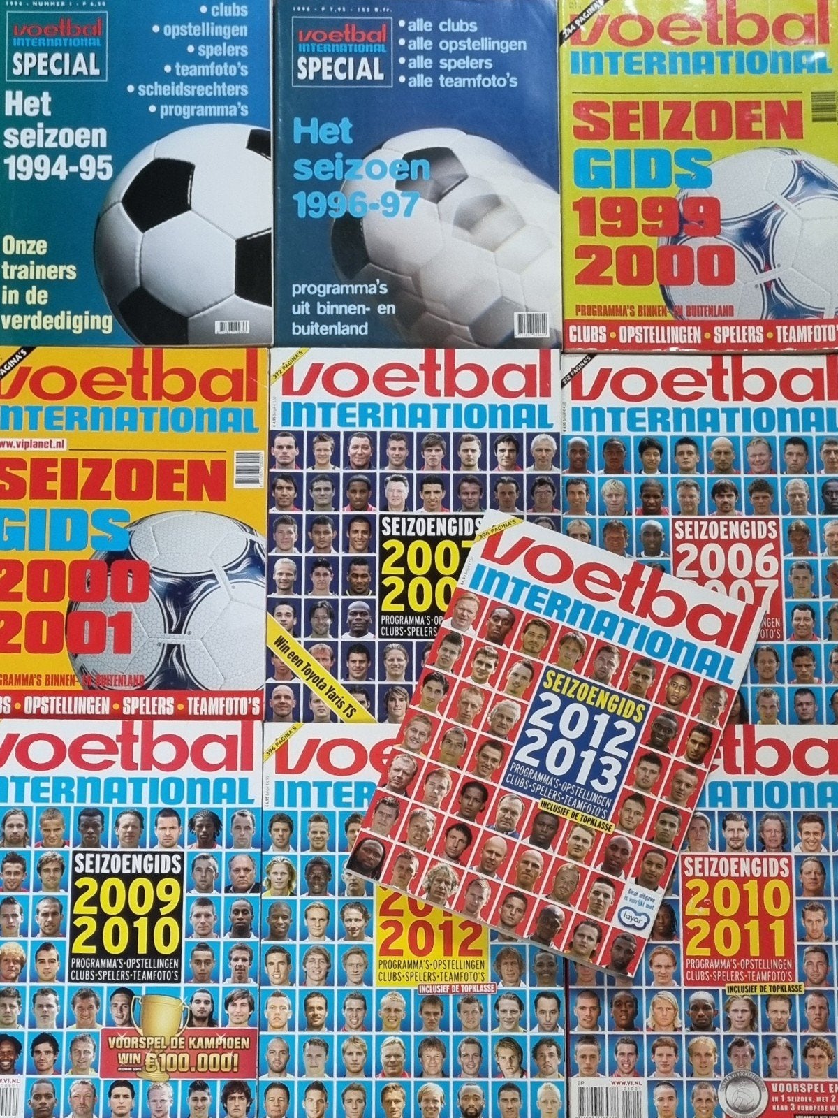 Voetbal International Seizoengidsen 10 stuks 1994-2013, Boeken, Ophalen of Verzenden, Gelezen, Sport en Vrije tijd