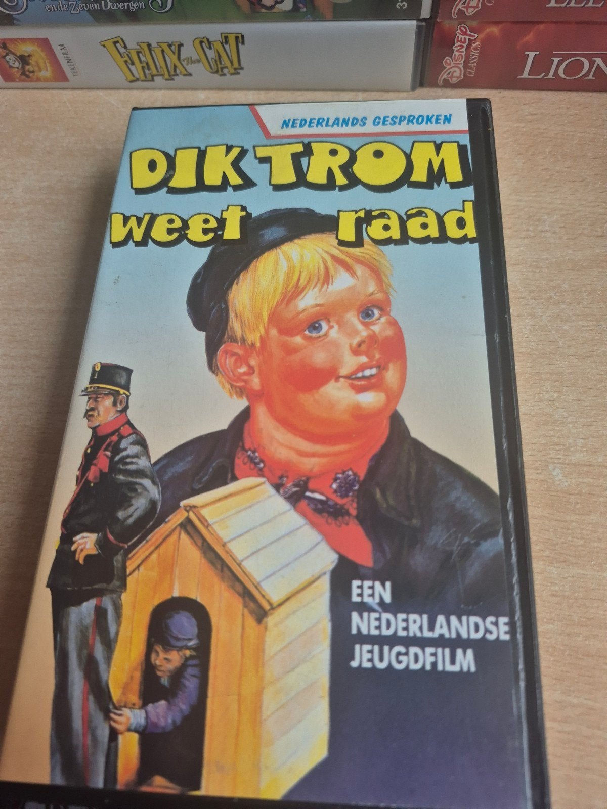 Dik Trom weet raad - Nederlandse Jeugdfilm VHS, Gebruikt, Alle leeftijden, Familie, Film