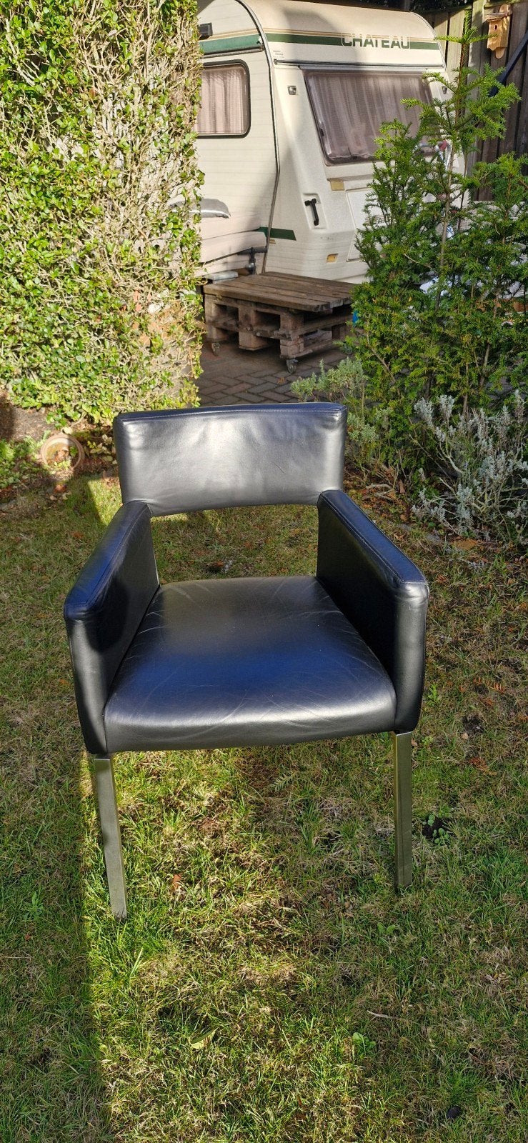 4 eetkamer stoelen zwart leer (bijna GRATIS), Huis en Inrichting, Ophalen, Gebruikt, Zwart, Leer
