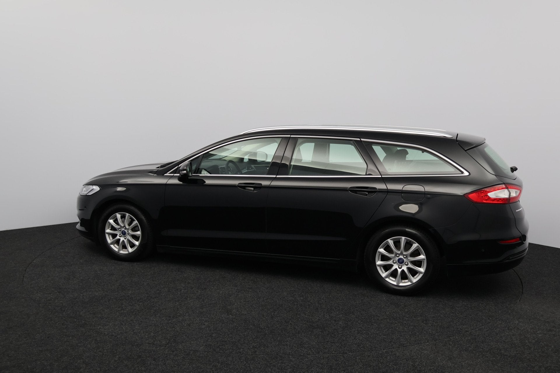 Ford Mondeo Wagon 1.5 TDCi Titanium/ LED Koplampen/ Voorruit, Auto's, Voorwielaandrijving, Stof, Gebruikt, 4 cilinders