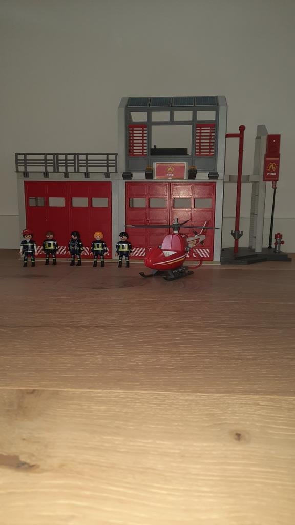 Playmobil Brandweerkazerne met Helikopter nummer 9462, Kinderen en Baby's, Speelgoed | Playmobil, Ophalen of Verzenden, Zo goed als nieuw