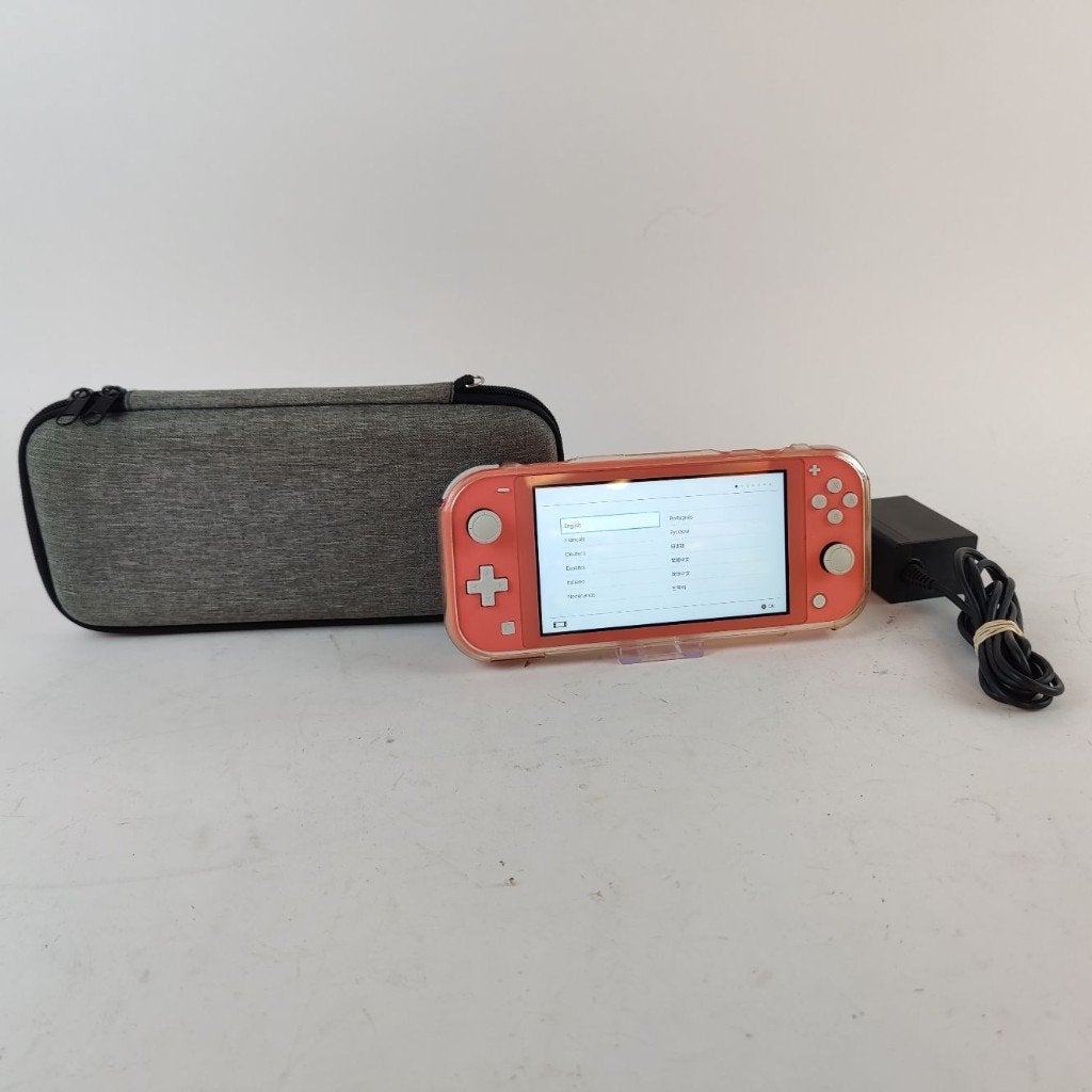 Nintendo Switch lite rose + oplader || Nu voor maar €129.99!, Spelcomputers en Games, 1 speler, Racen en Vliegen, Ophalen of Verzenden