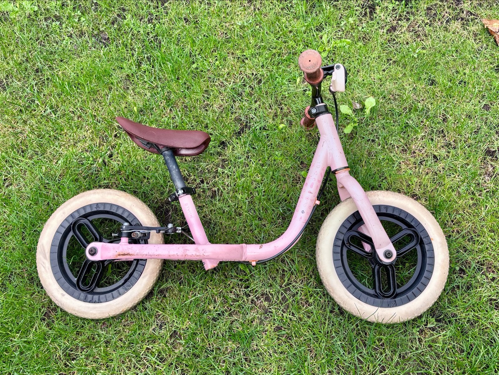 Roze loopfiets voor de eerste fietsavonturen, Ophalen, Gebruikt, Loopfiets