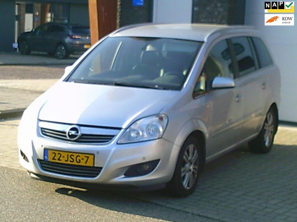 Opel Zafira 1.8 Cosmo Nwe Distr Riem & Apk Navi LM-V Airco, Auto's, Opel, Voorwielaandrijving, Gebruikt, Zwart, 4 cilinders