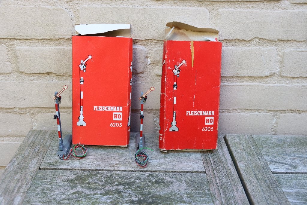 Fleischmann 2 x 6205 seinen, gebruikt, Gebruikt, Gelijkstroom, Fleischmann, Rails