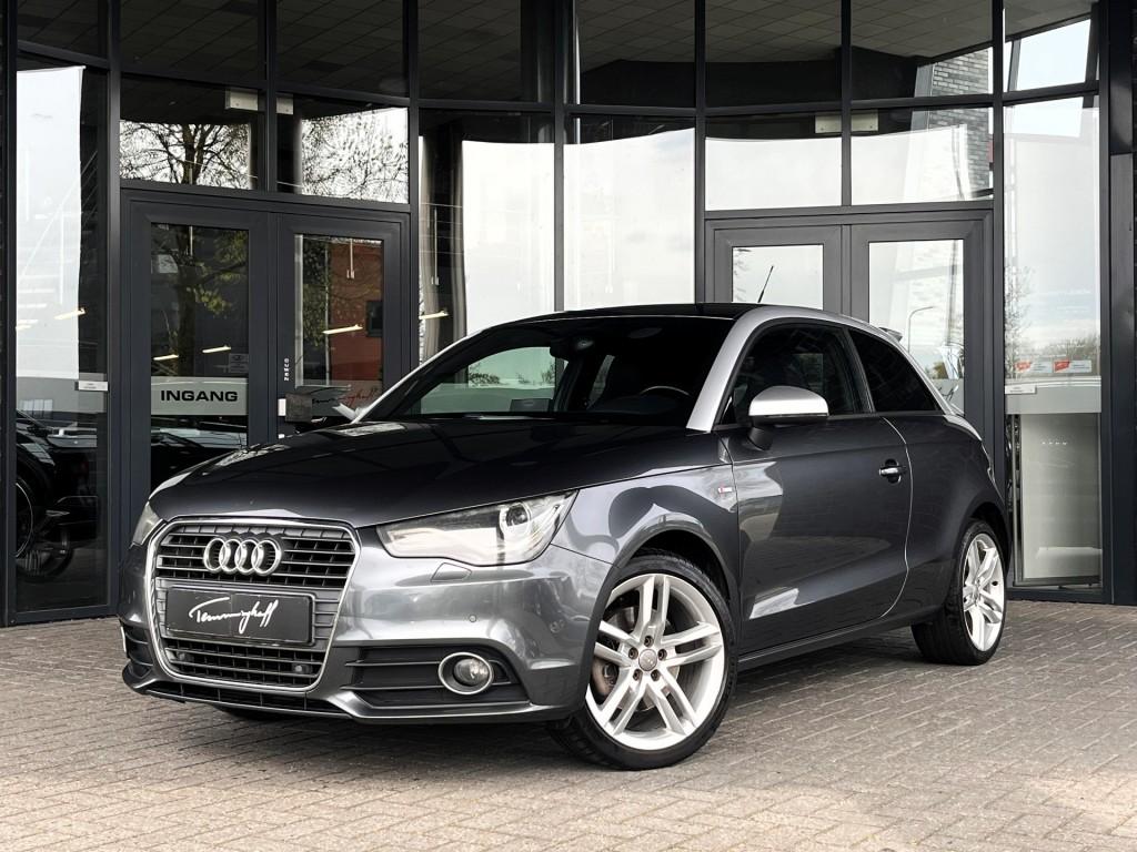 Audi A1 1.4 TFSI - 2X S-LINE - NAVI - LM, Auto's, Audi, Euro 5, 4 cilinders, 4 stoelen, 49 €/maand