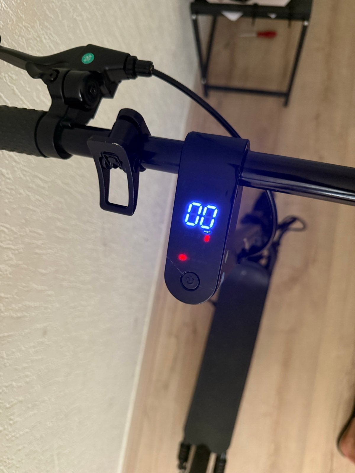 Elektrische step met LED, 25km/u, 20km actieradius, nette st, Fietsen en Brommers, Ophalen, Gebruikt, Elektrische step (E-scooter)