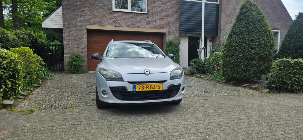 Renault Mégane 1.4 16V TCE 96KW Estate 2011 Grijs, Auto's, Renault, Voorwielaandrijving, 4 cilinders, Origineel Nederlands, Stationwagon