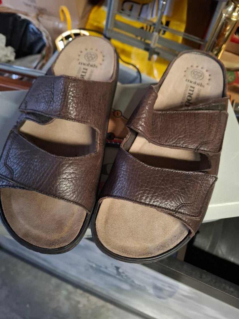 Grote mobils James Slippers Nieuw, Ophalen of Verzenden, Nieuw, Bruin