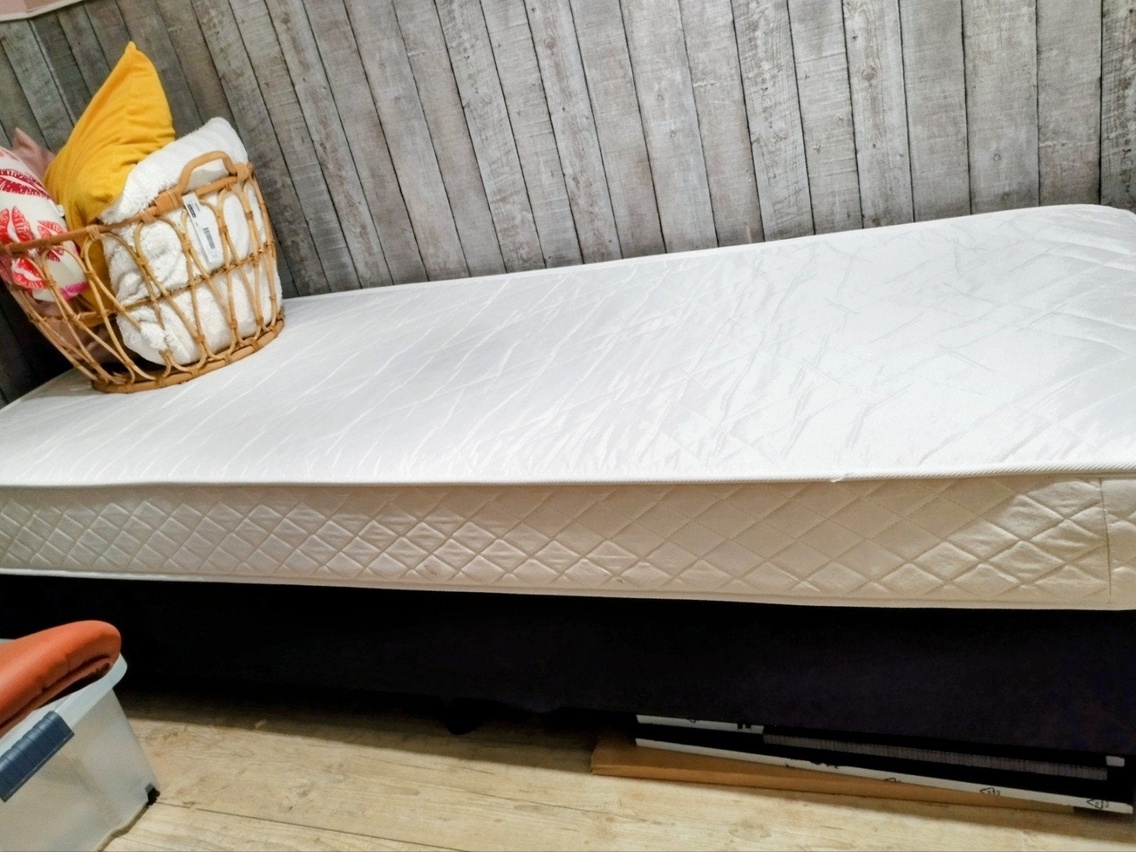 Eenpersoons boxspringbed 200x90 cm met matras, Ophalen