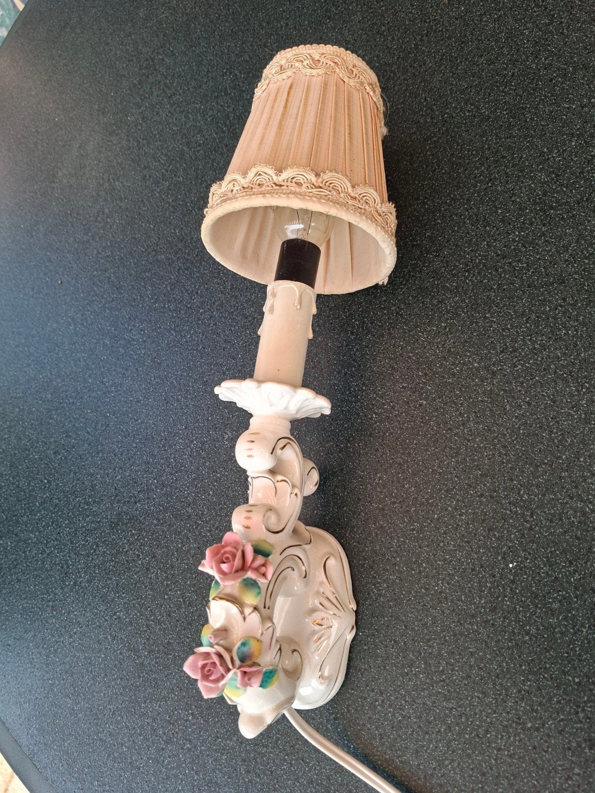 Vintage Italiaanse Liberty-stijl tafellamp van porselein, Ophalen of Verzenden