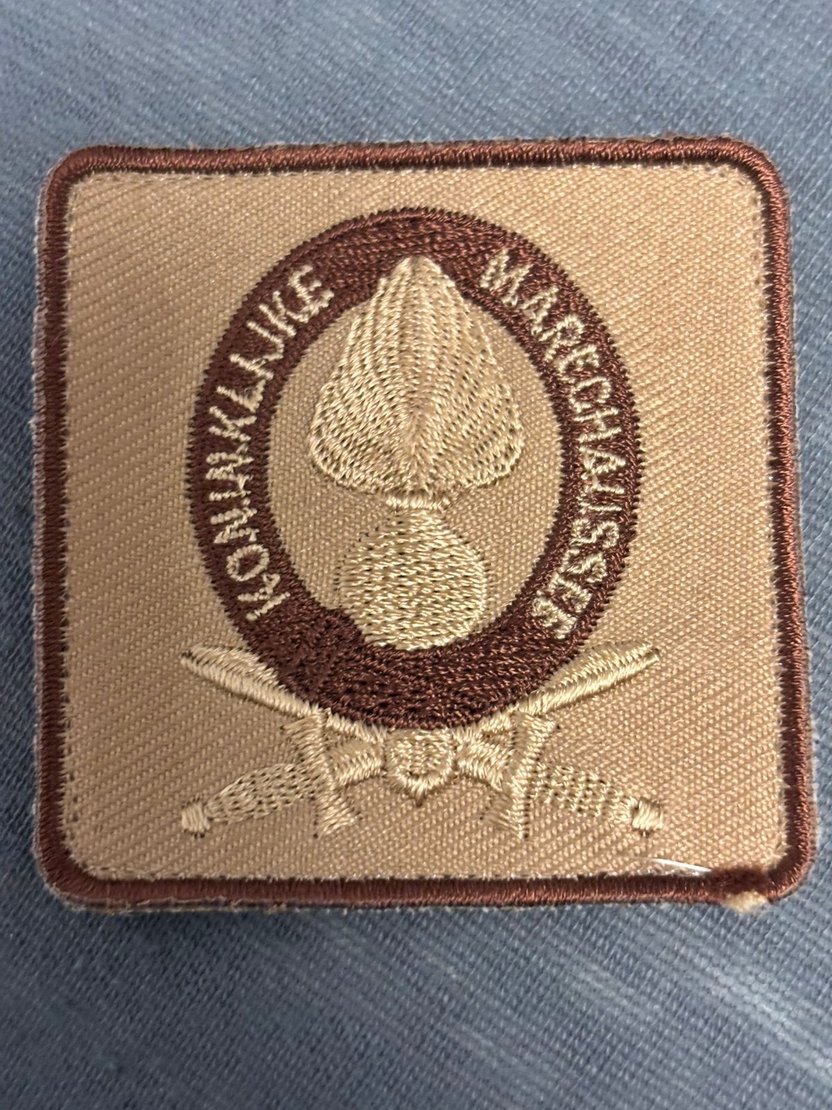 5x5 borst embleem desert kmar, Verzenden, Marechaussee, Nederland, Embleem of Badge