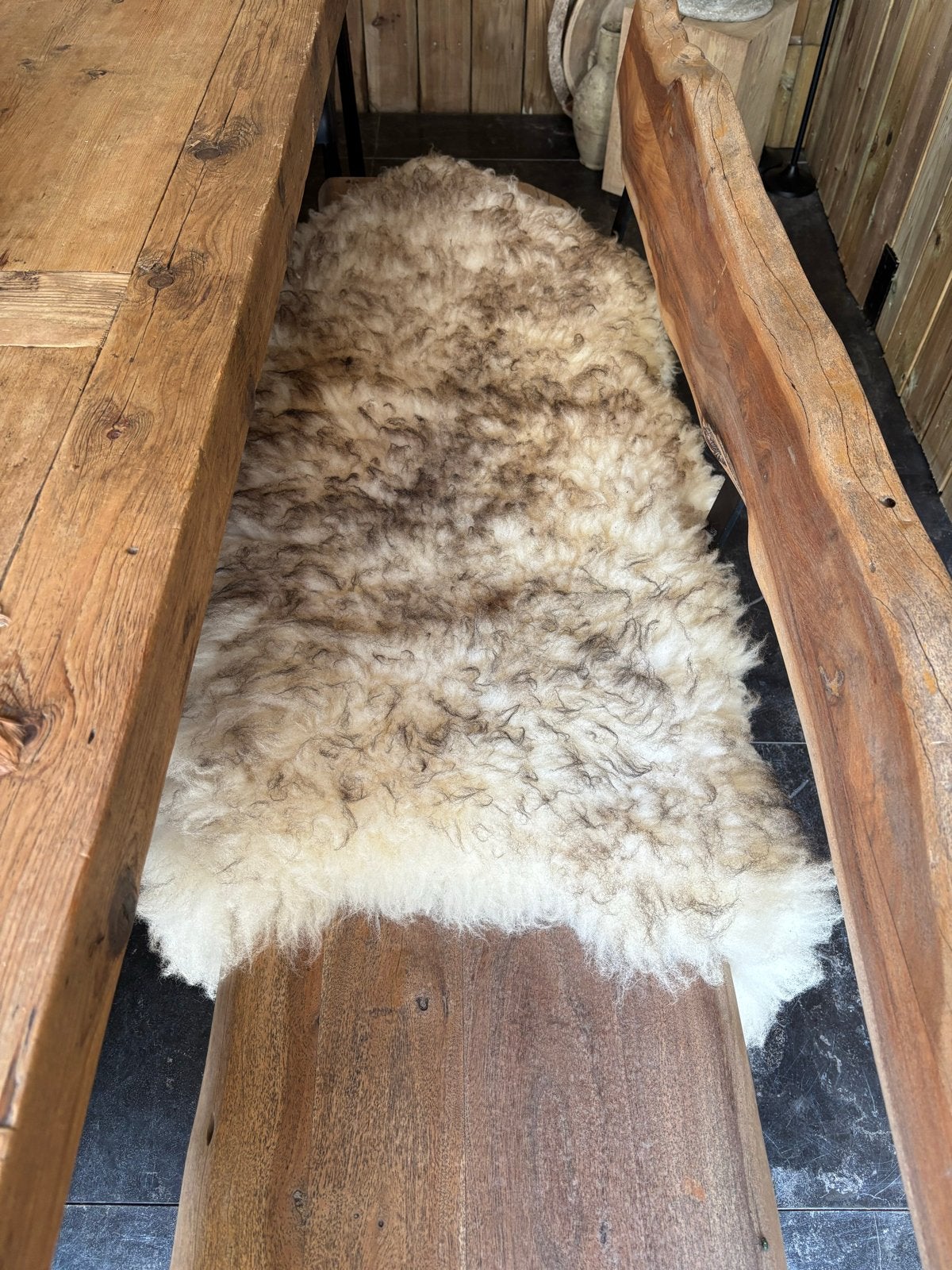 Mooi dik IJslands vacht - Natuurlijke schapenvacht, Gebruikt, 100 tot 150 cm, Crème, Overige vormen