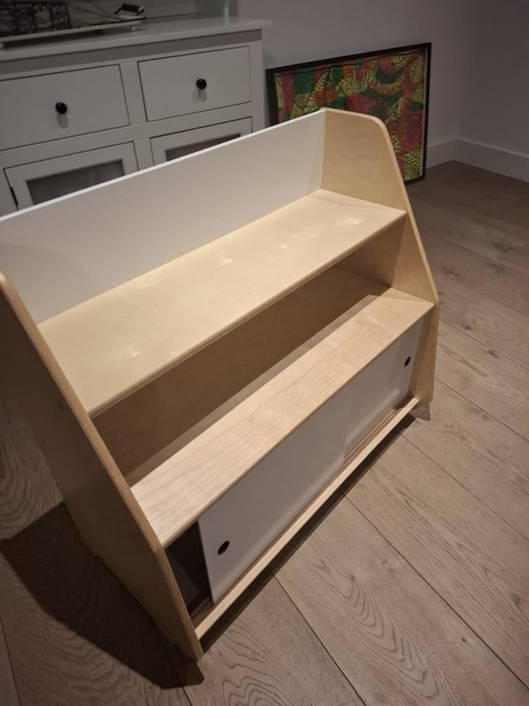 Compact houten kastje met schuifdeuren, Ophalen, Zo goed als nieuw