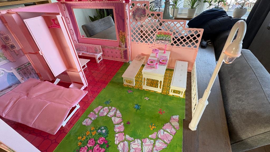 Barbie poppenhuis, Ophalen, Zo goed als nieuw, Poppenhuis