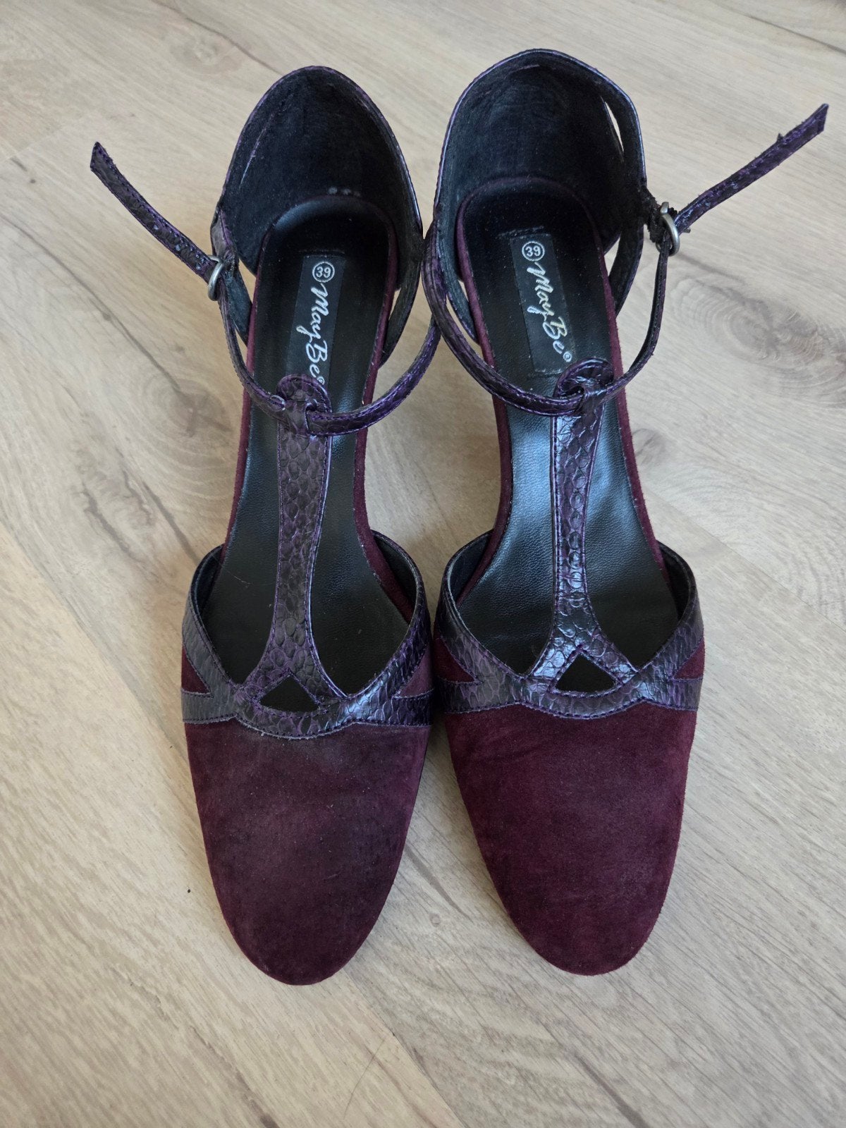 Dames  pumps  maat 39 suède, Pumps, Ophalen of Verzenden, Zo goed als nieuw, Rood