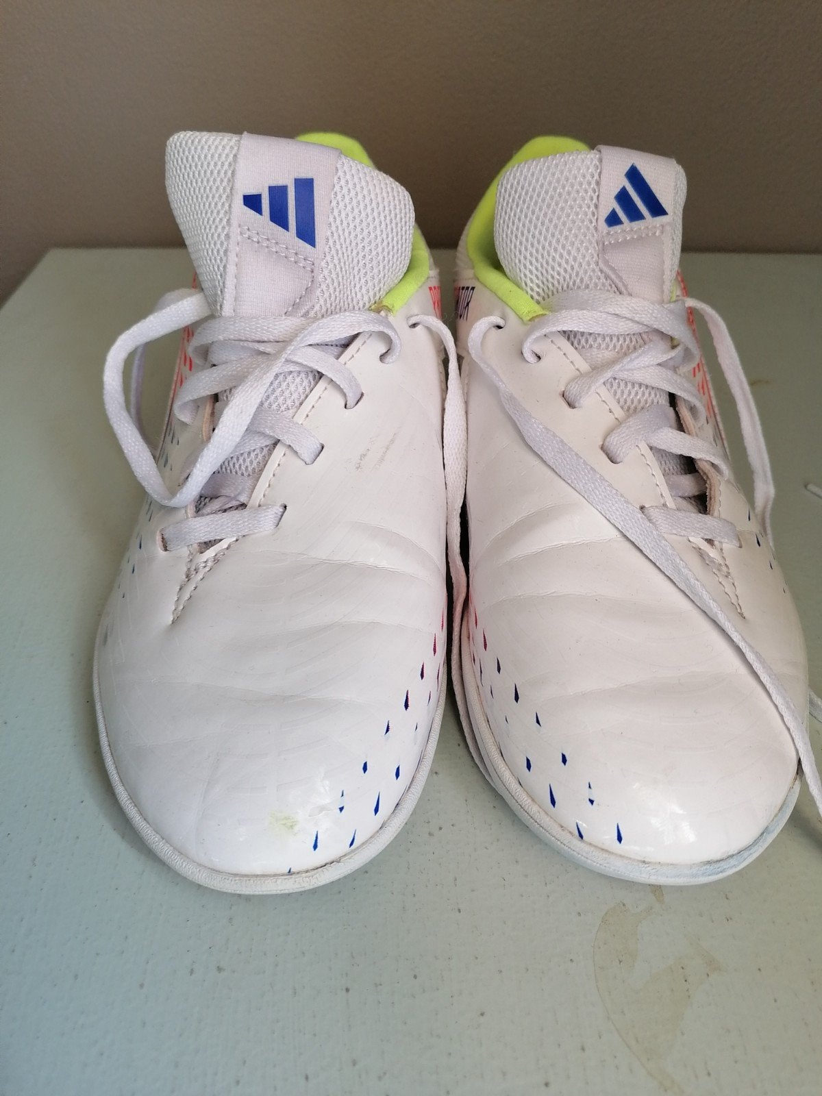 Adidas predator zaalvoetbalschoenen 38, Ophalen of Verzenden, Zo goed als nieuw, Jongen of Meisje