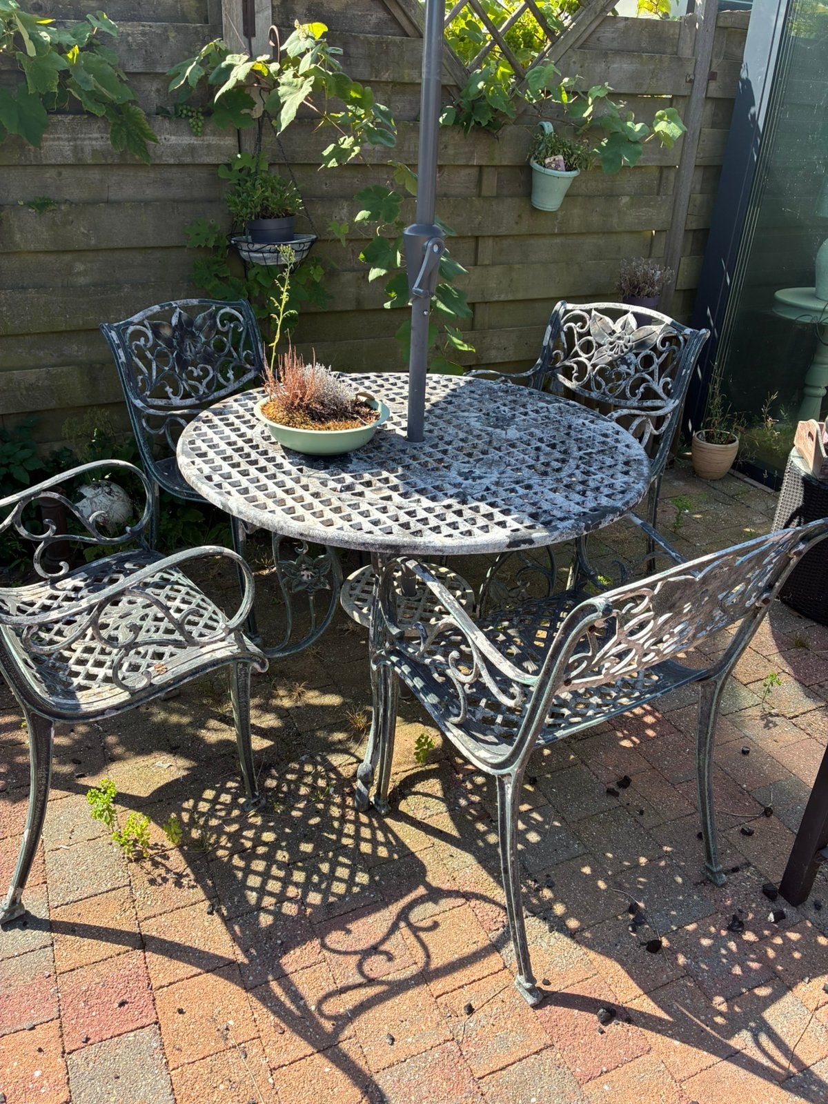 Tuinset gietijzer, Tuin en Terras, Tuinsets en Loungesets, Gebruikt, Ophalen of Verzenden, Tuinset, Overige materialen