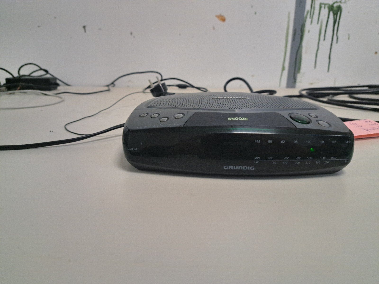 Grundig Radio Wekker - Compact en Functioneel, Ophalen, Gebruikt, Radio