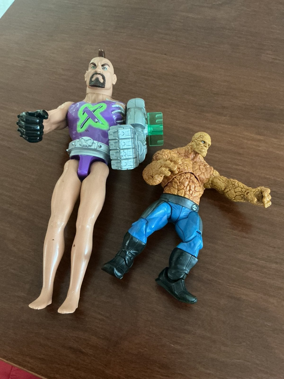 Actie figuren zombie en halfrobot, Ophalen of Verzenden, Zo goed als nieuw