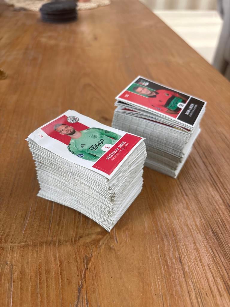 Voetbalplaatjes Plus 2026, Ophalen, Zo goed als nieuw, Overige sporten, Poster, Plaatje of Sticker